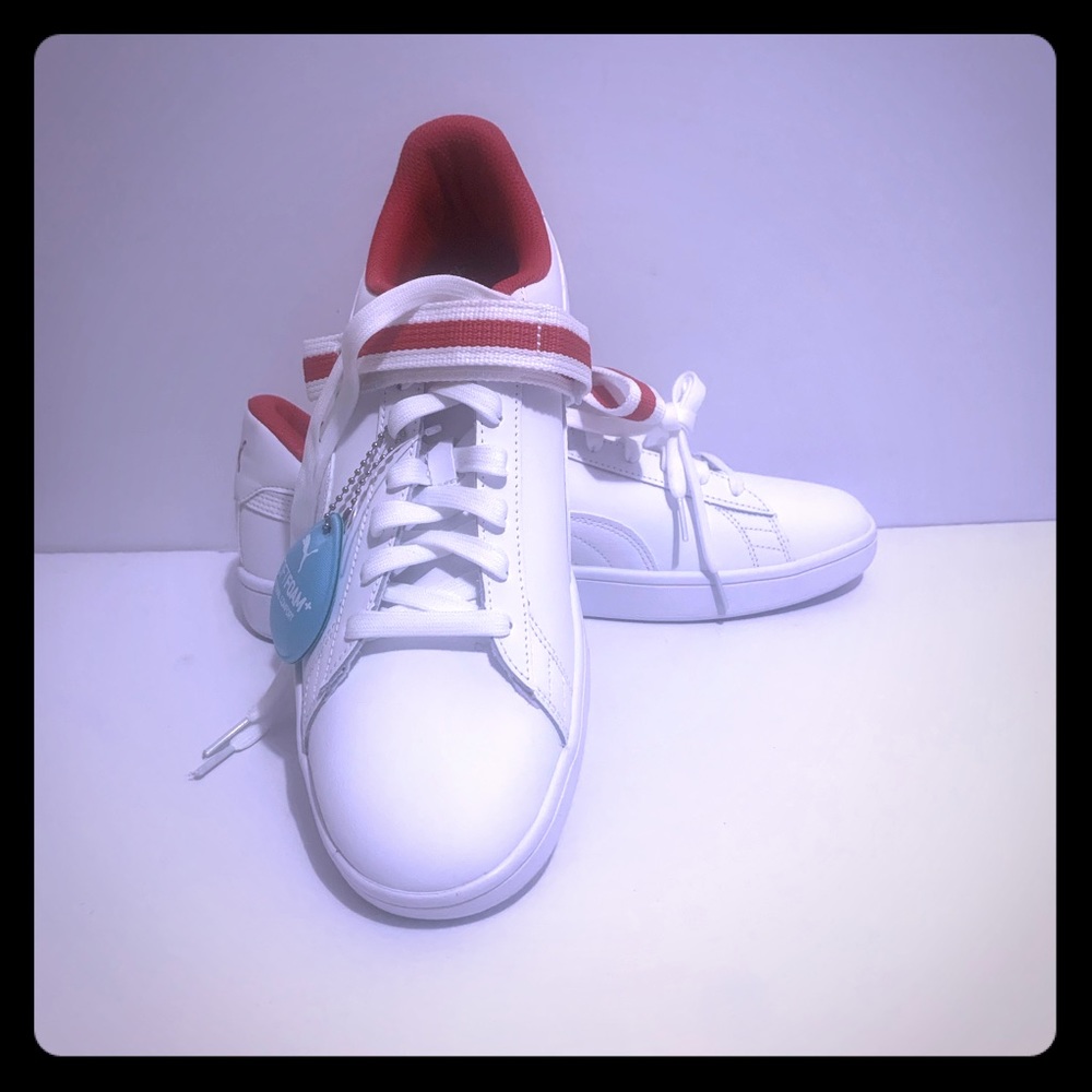 New Without Box Puma Smash V2 Sneakers